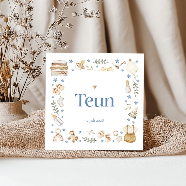 Geboortekaartje Lief met babykleertjes